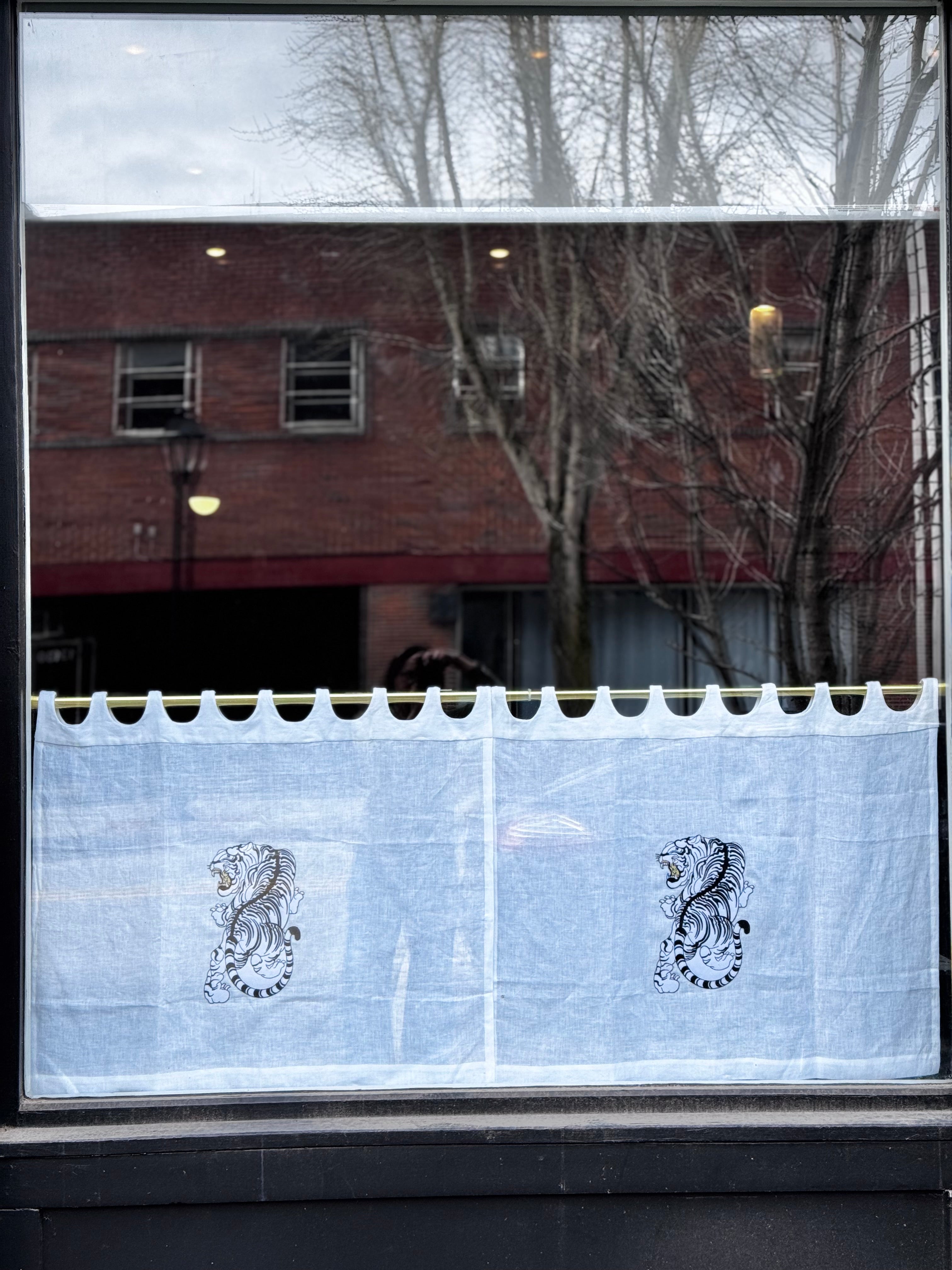 Customized linen cafe curtain 1 Panel Linen Sabby Chic Curtains Scalloped Tab Top Semi-Sheer Linen French Cafe Curtain